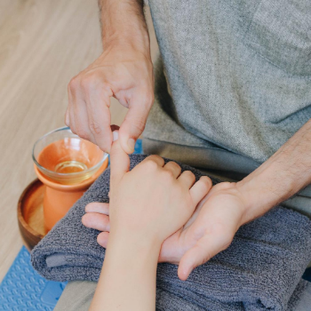 Estúdio Uno Massagem Aryuédica Porto
